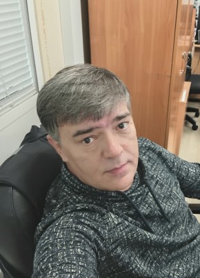 Андрей из Воронежа 48 лет