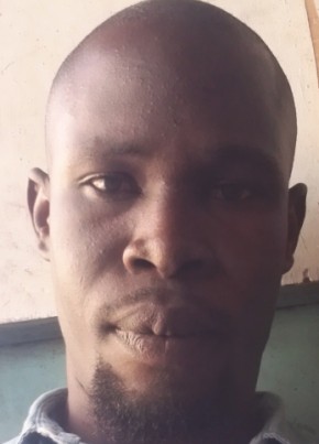Fred из Nairobi 34 года