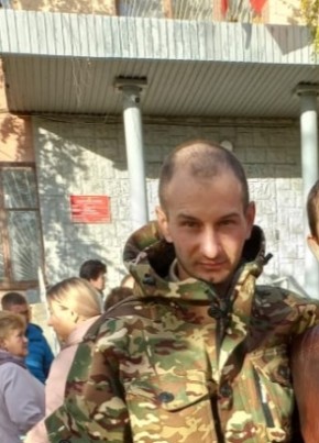 Игорь, 31, Россия, Лиски