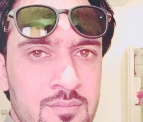 Majid, 41, Faqirwali