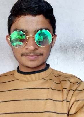 Akshay Kumar, 18, India, Chandigarh