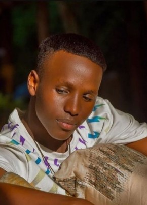 Igor, 19, Republika y’u Rwanda, Kigali