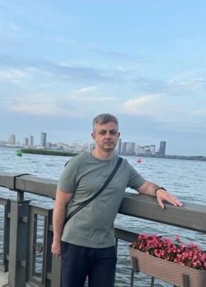 Иван из Екатеринбурга 39 лет