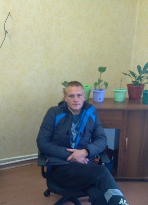 Dima, 33, Russia, Pskov