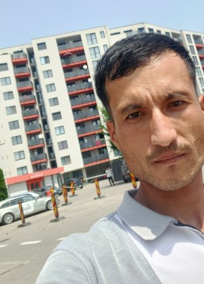 Umar, 27, Romania, Arad