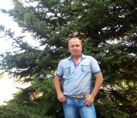Анатолий, 56 лет, Луганськ