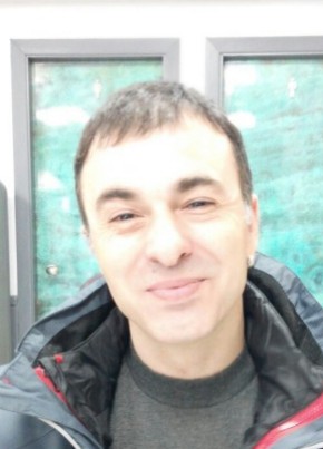 Ro, 50, Estado Español, Vitoria