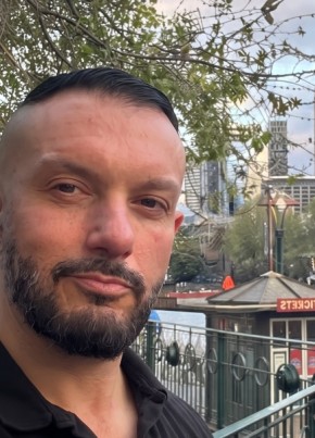 Роман из Махачкалы 39 лет