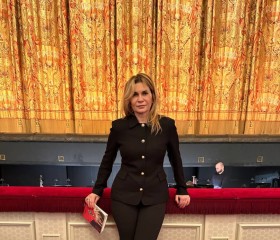 Karolina, 52, Moscow