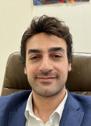Louis, 40, Japan, Narita