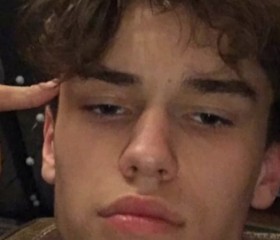 Luke, 22, Ystalyfera