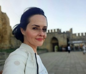 Karolina, 40, Saint Petersburg