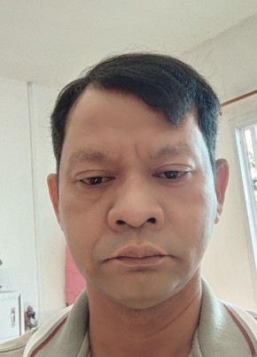 สมชาย, 52, ราชอาณาจักรไทย, พัทยา