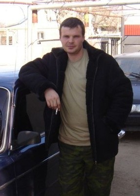 Олег, 46, Россия, Угловое