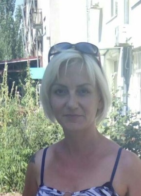 Алена, 46, Россия, Феодосия