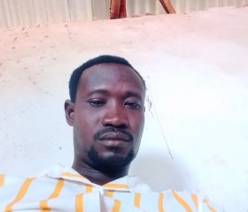 Manirakiza Zacha, 18, Kotido