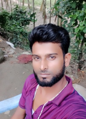 Sm Hira, 25, Bangladesh, Dhaka