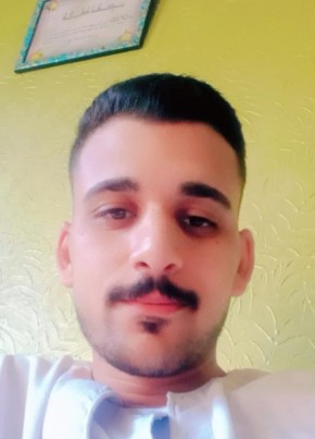 Eslam из الجيزة 25 лет