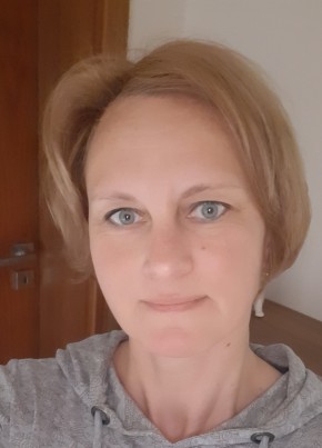 Viktoriia, 47, Slovenská Republika, Nitra