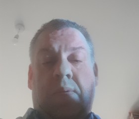 Christopher, 44, Weston-super-Mare