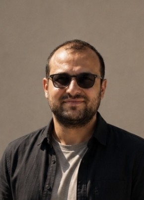 Kazim Kazim из Stockholm 42 года