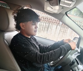 Levi, 18, Managua