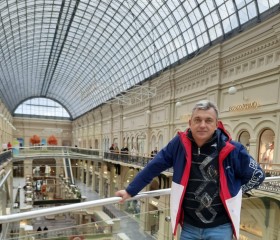 Олег, 48 лет, Ялта