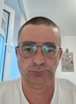 Marcos, 57, Santander