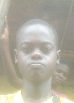 Umaru koroma, 24, Sierra Leone, Freetown