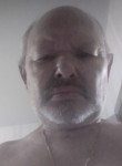 Олег, 68 лет, Таганрог