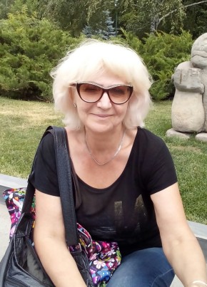 Елена, 60, Україна, Зміїв