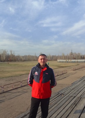 Денис, 44, Россия, Угловское