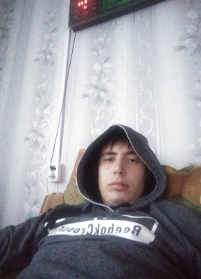 Александр, 24, Россия, Урай