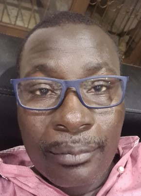 Weuss, 48, République du Sénégal, Dakar