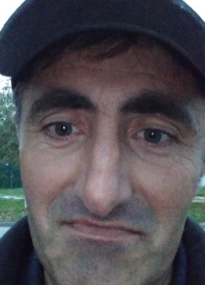Тимур, 44, Россия, Карачаевск