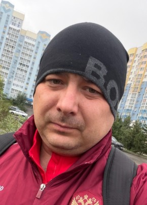 Артём