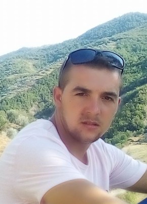 Julian, 28, Ελληνική Δημοκρατία, Αθηναι