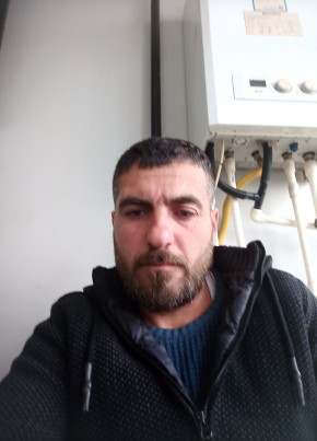 Sadık Budak, 38, Türkiye Cumhuriyeti, Manisa