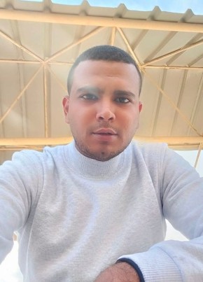 محمد из الأقصر 28 лет