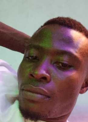 Mr Dinero из Abidjan 28 лет