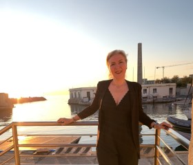 Maria, 47, Pisa