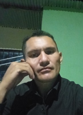Guille из Plato 42 года