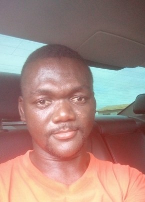 Joe weah, 26, Liberia, Monrovia