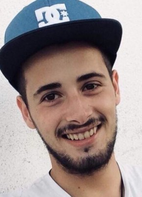 Leandro, 24, República Portuguesa, Covilhã