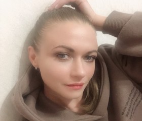 Ekaterina, 37, Adler