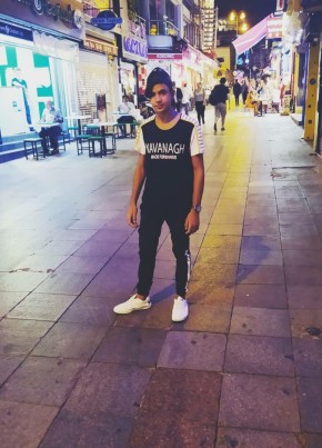 Yusuf, 21, Türkiye Cumhuriyeti, İstanbul