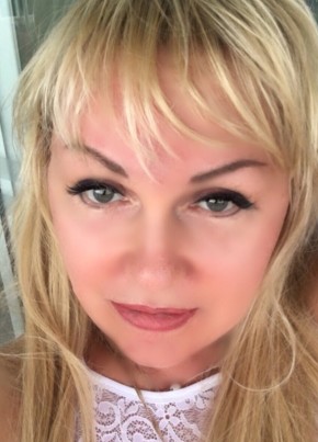 Валерия, 48, Россия, Санкт-Петербург