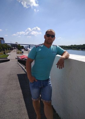 Андрей, 39, Россия, Ростов-на-Дону