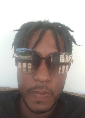 Michael, 35, Jamaica, Kingston