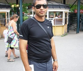 J ha gjugg, 18, Solna